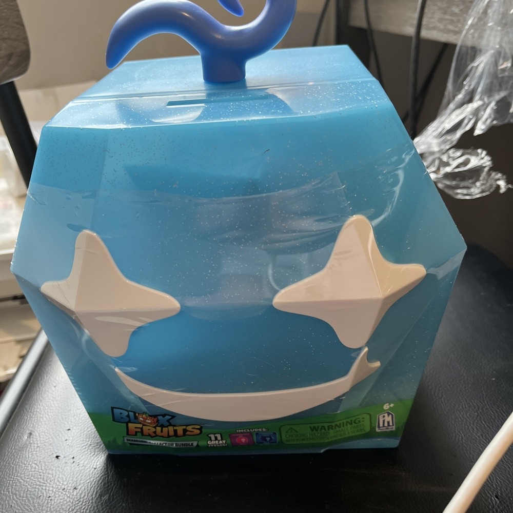 BLOX FRUITS Diamond Collector Bundle New Unopened